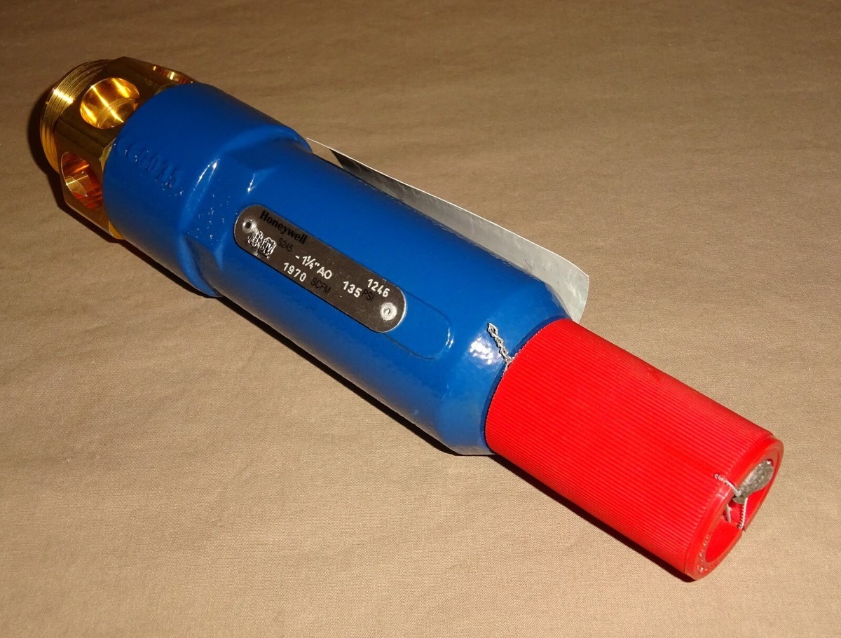 0830 1010 10 = 0830 1011 14 GENUINE Atlas Copco Safety Valve