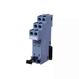 SIEMENS PLUG IN RELAYD 10A Din rail mounting 3CO 7RQ02011CX00