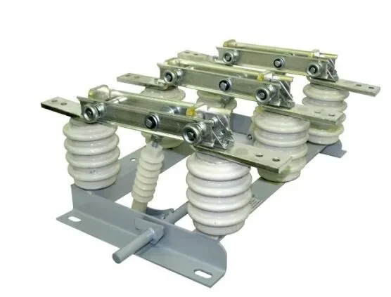 Разъединители трехполюсные серии РВЗ 10/630-III